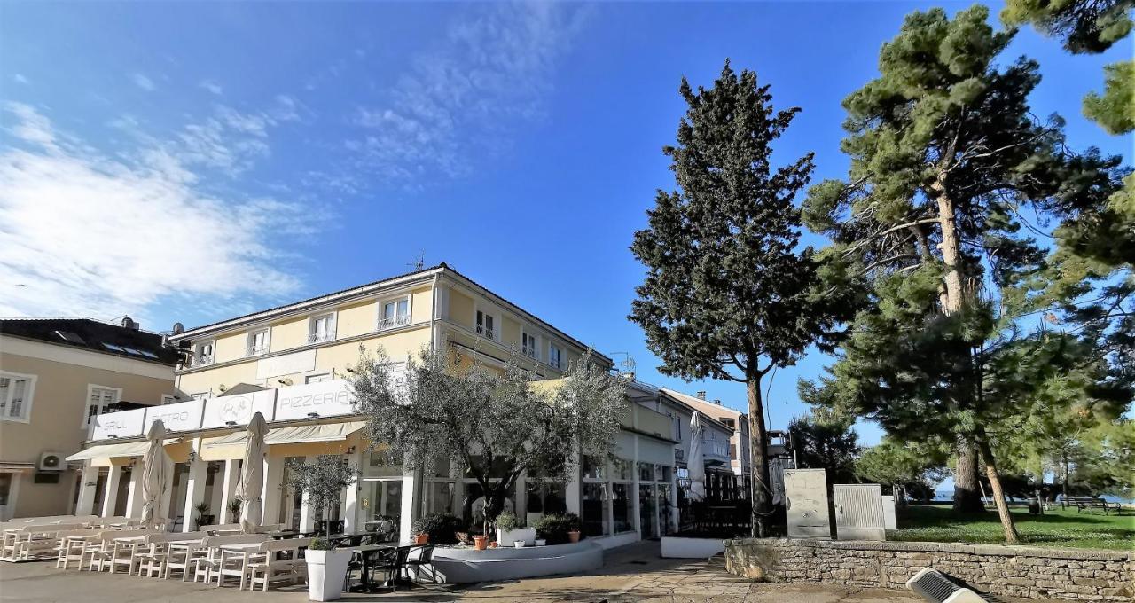 Lara Deluxe Superior 5 Star Apartment, Your Piece Of Heaven By The Sea & Park Novigrad Istria Exterior foto